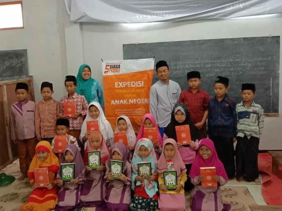 Ekspedisi 100Ribu Syiar Al Qur'an di Kab. Magelang
